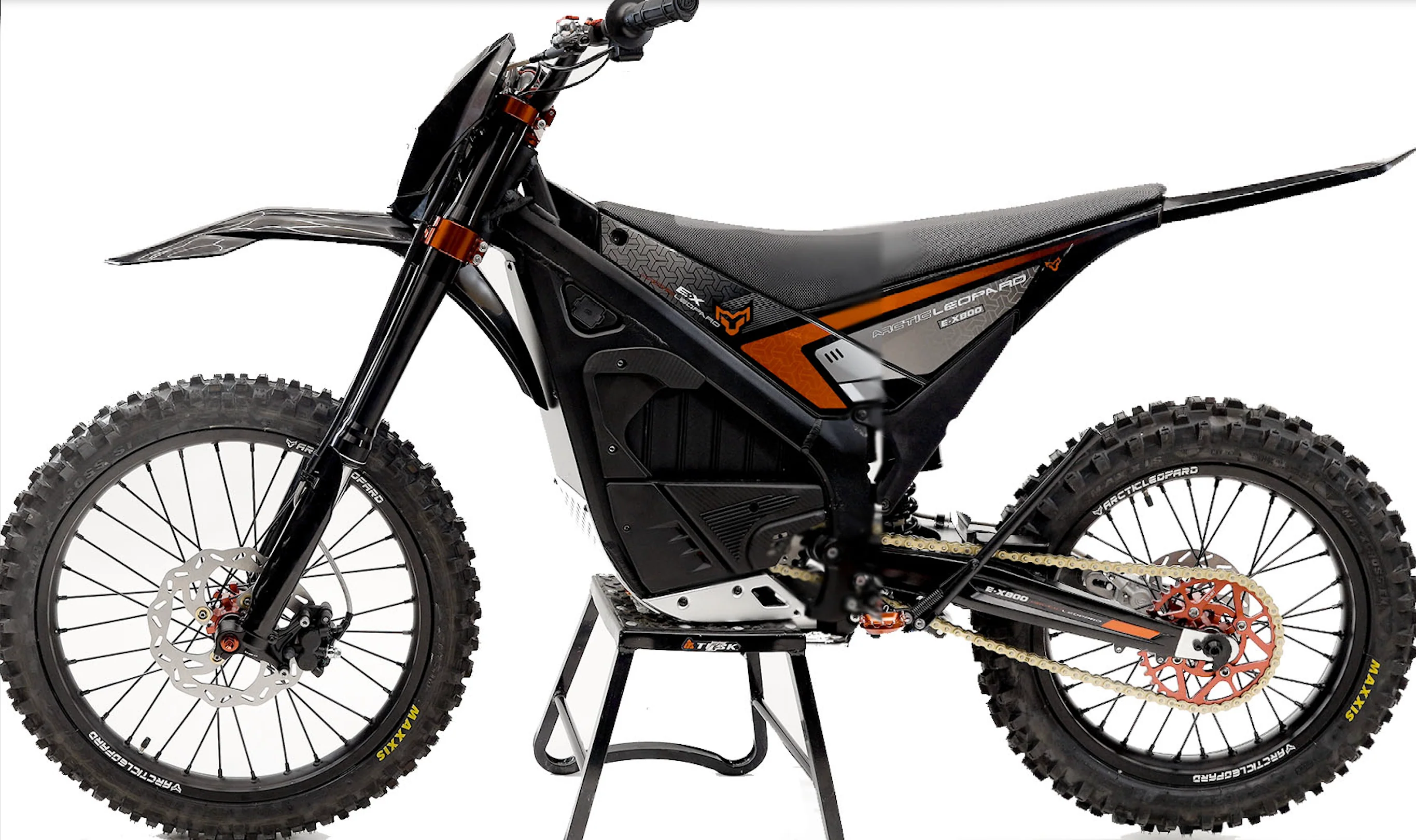 Arctic Leopard EX 800 (Snow Leopard)